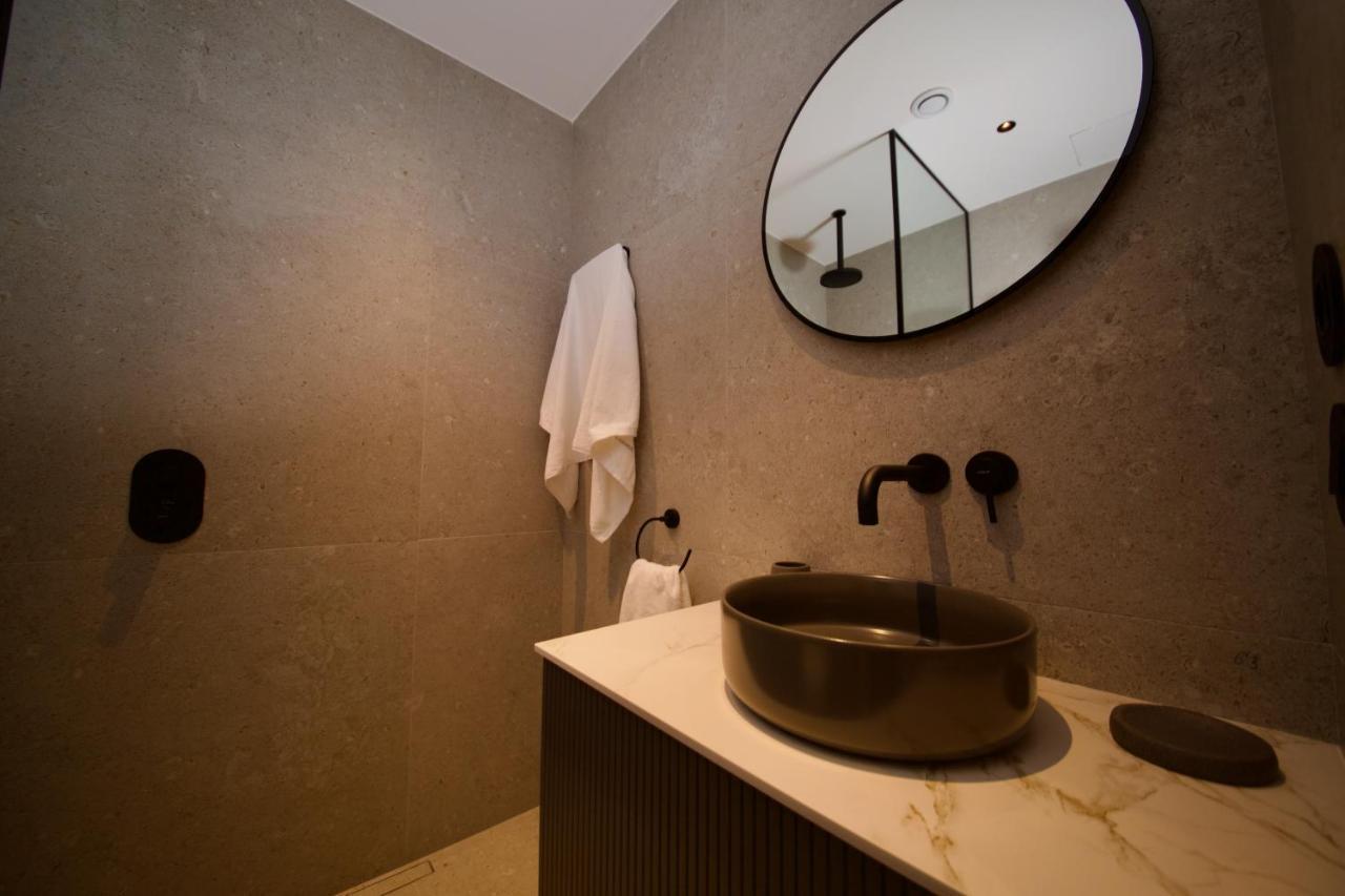 Suite 102 - 1 Bedroom Suite In Amando Perez Suites Ribadeo Exterior photo